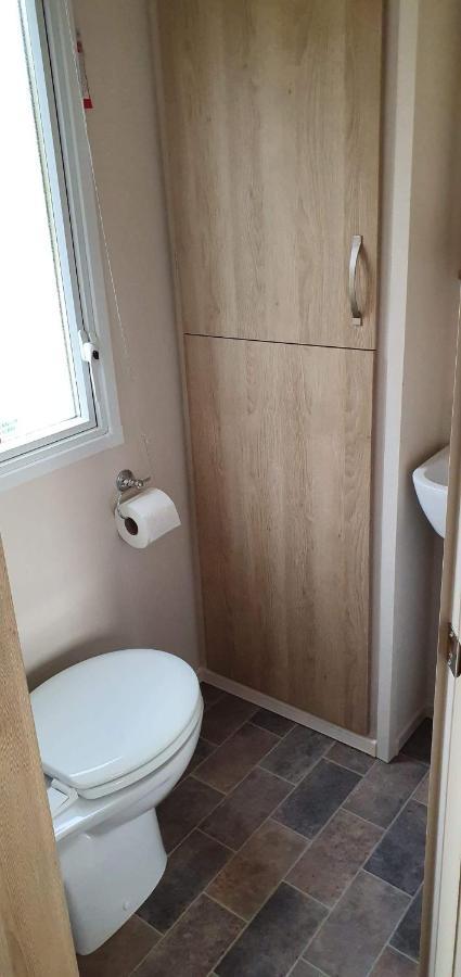 Ksr Hot Tub Holiday Home At Tattershall Lakes Екстериор снимка